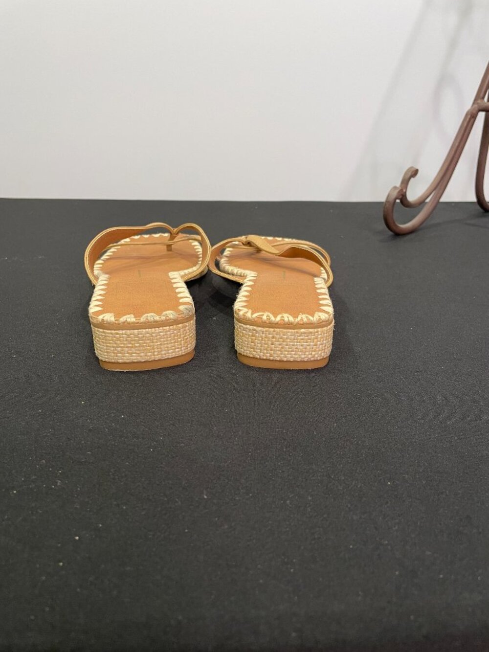 Dolce Vita Billie Slides Size 6.5 - Picture 2 of 4
